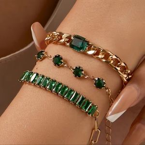 Gorgeous 3-Piece Square-Shaped Synthetic Gemstone Bracelet